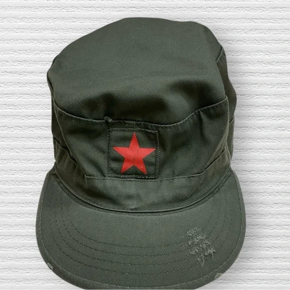 Vintage BDU Fatigue Combat Hat, Olive Drab w/ Red Star, Distressed, Size Large - Picture 1 of 9